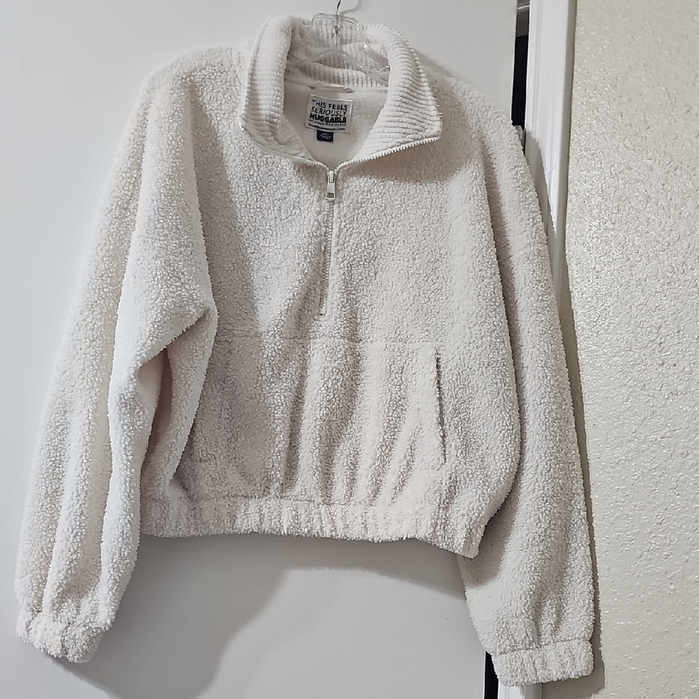 AE White Sherpa Pullover